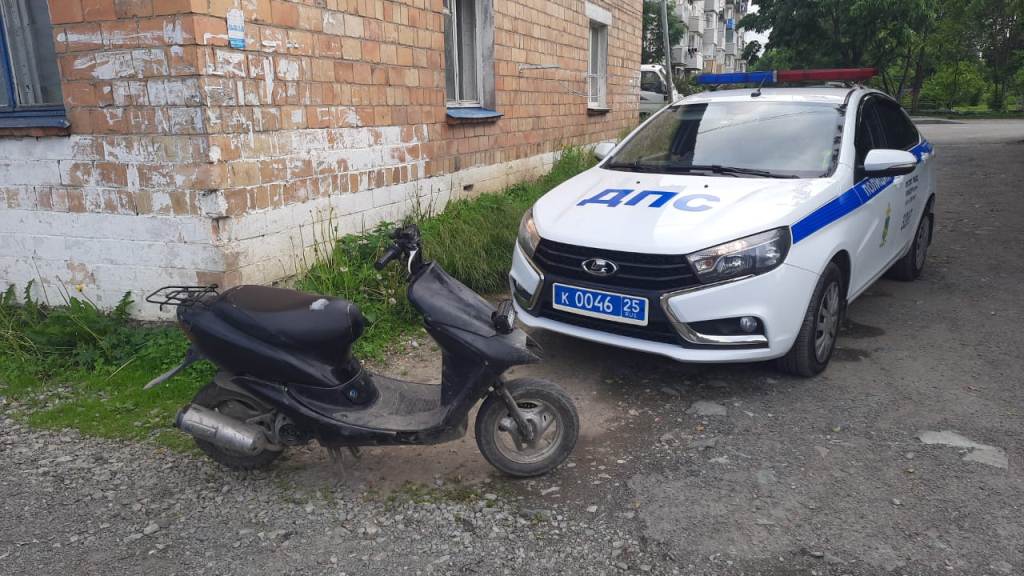 В Артеме Приморского края проходят рейды по предупреждению ДТП с участием водителей мопедов и мотоциклов.