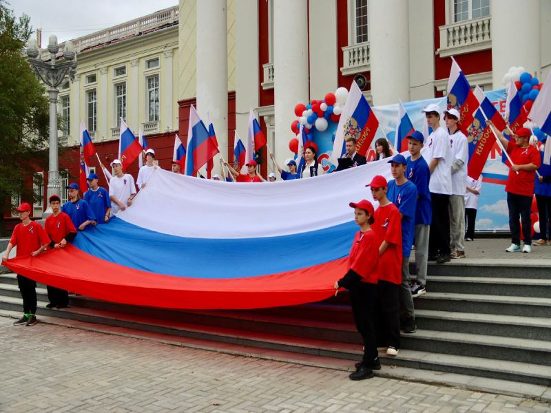 День присоединения новых регионов к России отметили в Артеме.