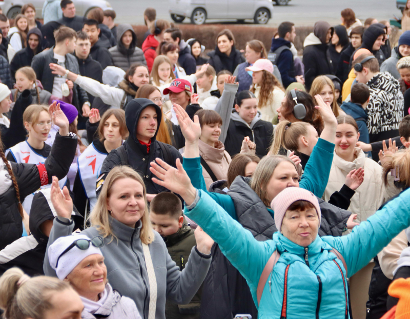 10 000 шагов прошли артёмовцы.
