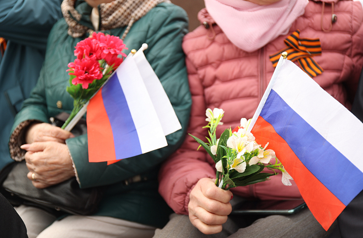 К 9 Мая жителям Приморья напоминают про безопасность в общественных местах. ПАМЯТКА на  www.primorsky.ru.