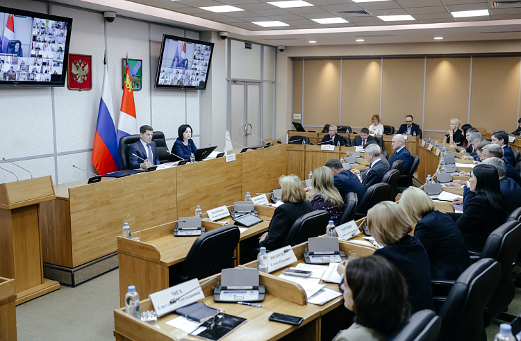 Координационный центр по оказанию медицинской помощи участникам СВО работает в Приморье, сообщает www.primorsky.ru.