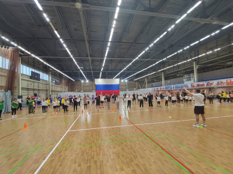 Артемовские школьники показали свои спортивные навыки.