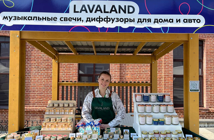 Соцконтракт помог мастерице из Приморья вывести на рынок свой бренд ароматических свечей. ИСТОРИЯ УСПЕХА на www.primorsky.ru.