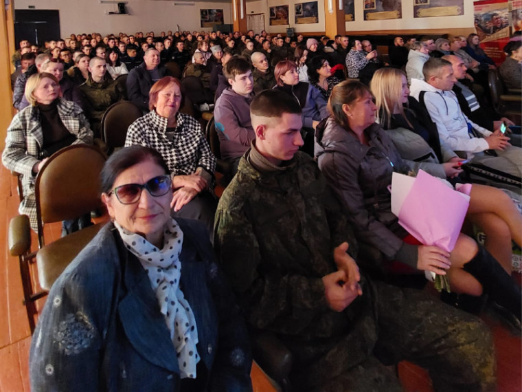 Традиционная акция «Мамин пирог» прошла в Артеме. Традиционная акция «Мамин пирог» прошла в Артеме.
