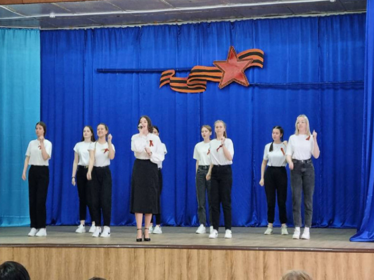 Городской конкурс чтецов «Жди меня…» проходит в Артеме. Городской конкурс чтецов «Жди меня…» проходит в Артеме.