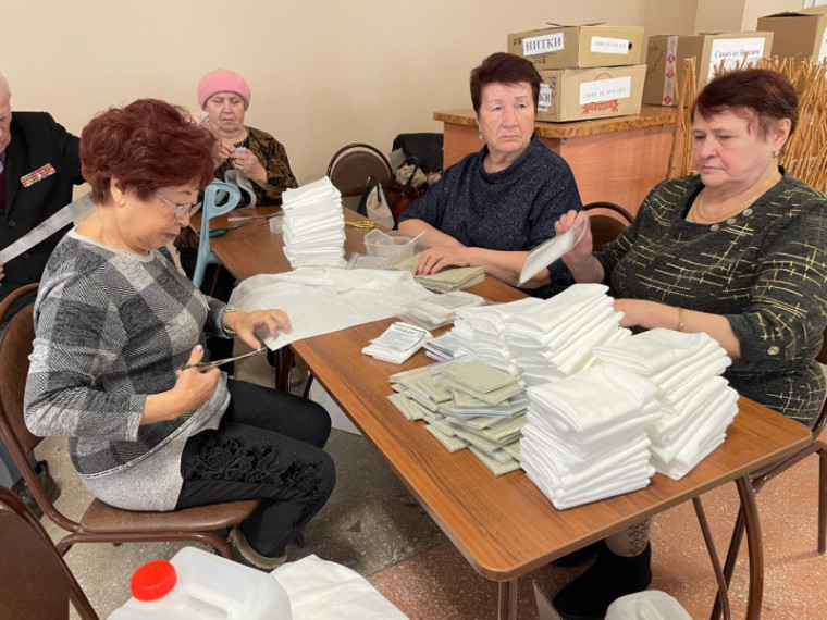 Артемовские волонтеры продолжают оказывать помощь участникам СВО. Артемовские волонтеры продолжают оказывать помощь участникам СВО.