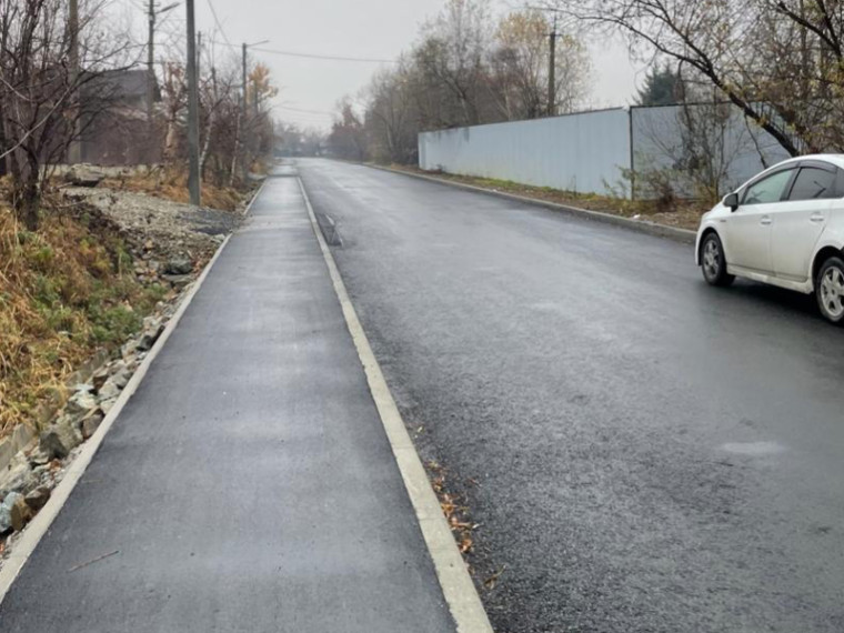 В Артеме обновляются дороги, тротуары и внутриквартальные проезды. В Артеме обновляются дороги, тротуары и внутриквартальные проезды.
