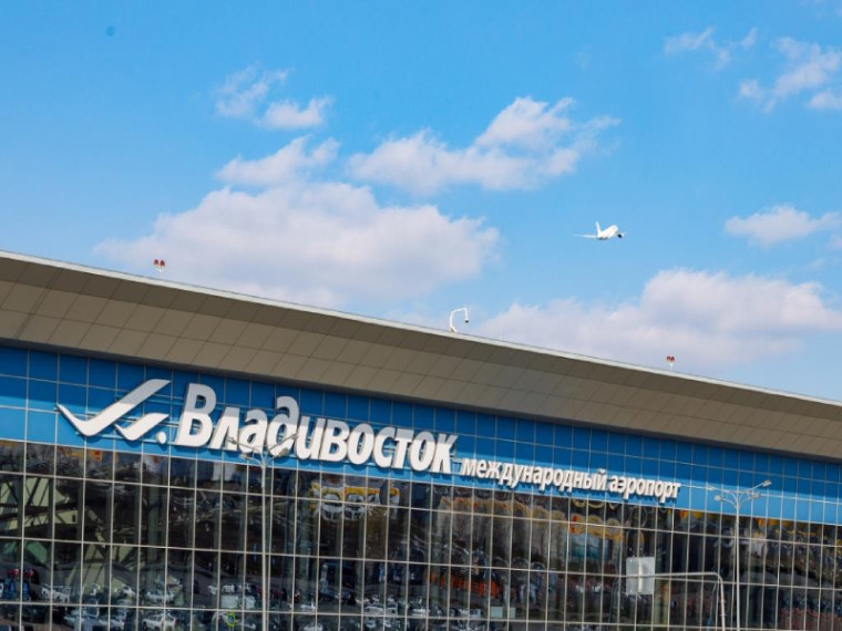 Аэропорт Владивосток и авиакомпания S7 Airlines возобновляют рейсы в Пекин и Шанхай. Аэропорт Владивосток и авиакомпания S7 Airlines возобновляют рейсы в Пекин и Шанхай.