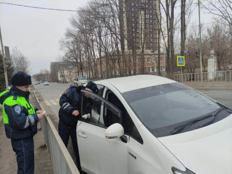 Госавтоинспекция Артема проводит рейдовые мероприятия под названием «Тонировка». Госавтоинспекция Артема проводит рейдовые мероприятия под названием «Тонировка».