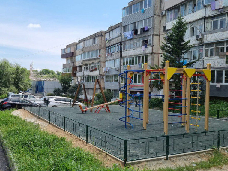 Еще два двора благоустроят в Артеме в этом году. Еще два двора благоустроят в Артеме в этом году.