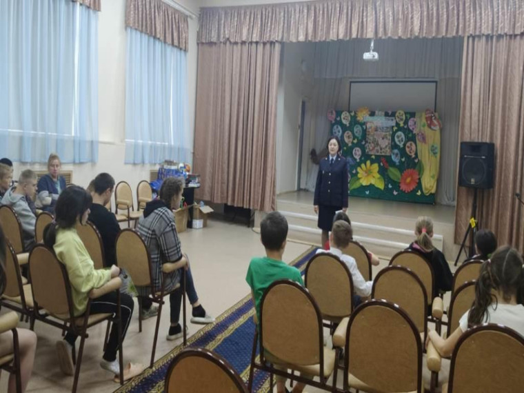 В Артеме Приморского края полицейские и общественники проводят серию профилактических мероприятий «Безопасное лето». В Артеме Приморского края полицейские и общественники проводят серию профилактических мероприятий «Безопасное лето».