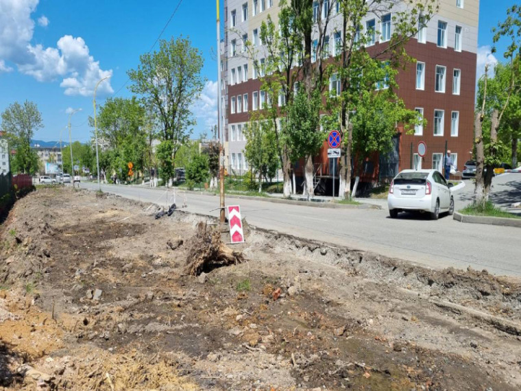Улицу Партизанскую ремонтируют в Артеме. Улицу Партизанскую ремонтируют в Артеме.