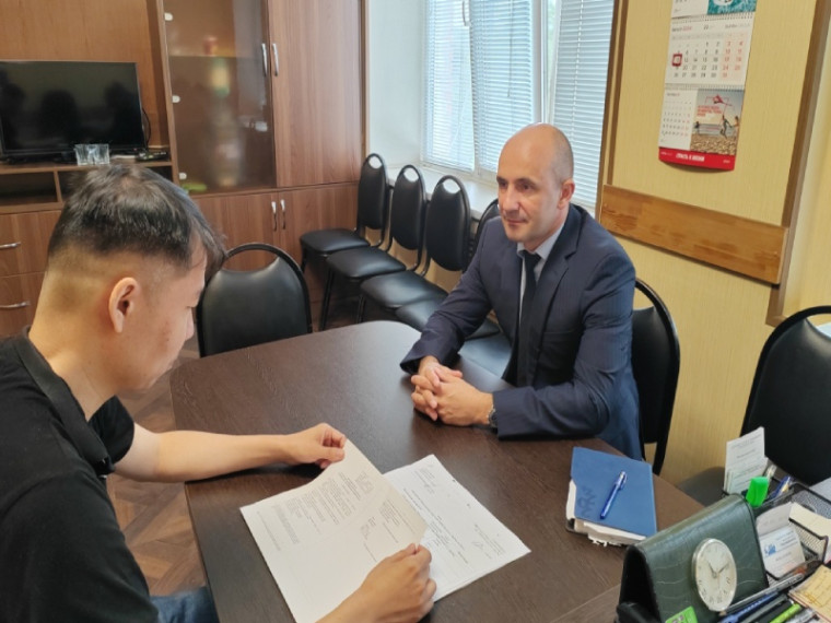 В Артеме Приморского края общественники и руководство отдела полиции обсудили результаты изучения общественного мнения о деятельности полиции. В Артеме Приморского края общественники и руководство отдела полиции обсудили результаты изучения общественного мнения о деятельности полиции.