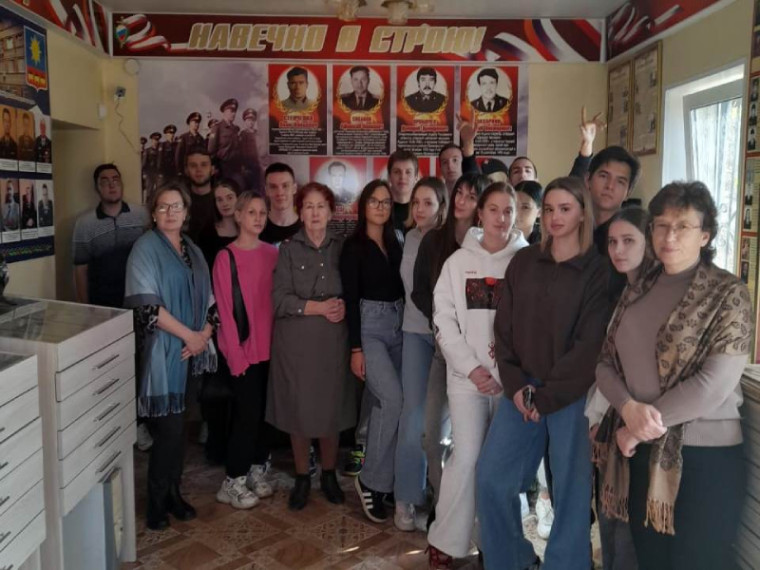 В Артеме Приморского края полицейские и ветераны органов внутренних дел проводят уроки профориентации для студентов. В Артеме Приморского края полицейские и ветераны органов внутренних дел проводят уроки профориентации для студентов.