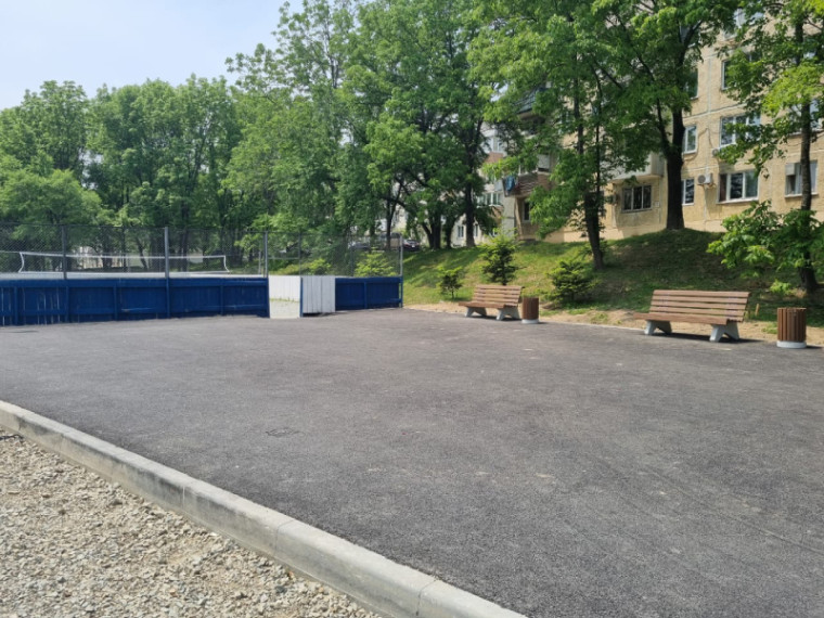Благоустройство по «Твоему проекту» идет в Артёме. Благоустройство по «Твоему проекту» идет в Артёме.
