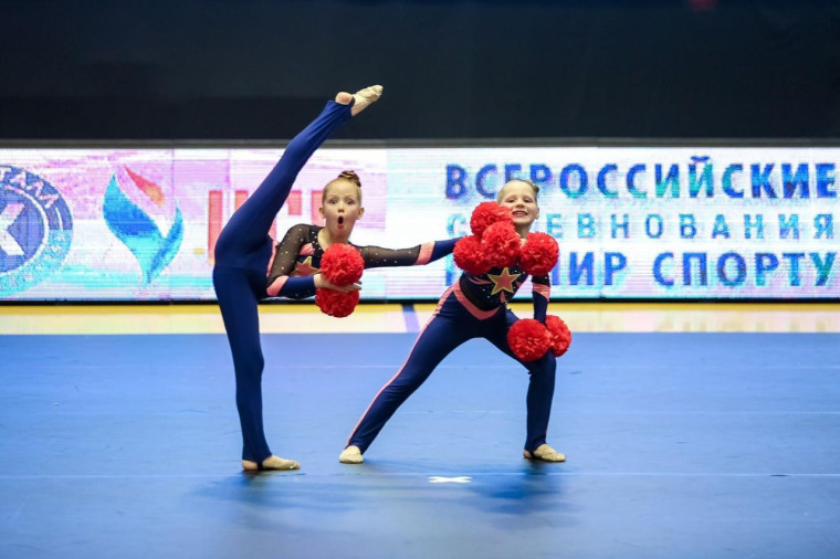 Артемовцы показали хорошие результаты в соревнованиях по чир спорту.