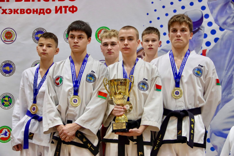 В Артёме проходит Чемпионат и Первенство Приморского края по тхэквондо ИТФ.