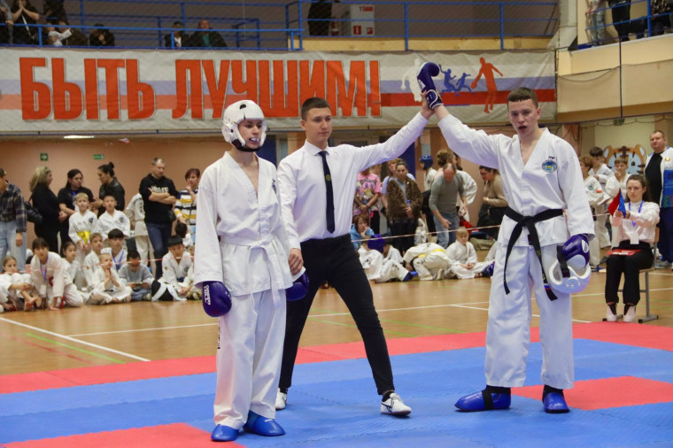 В Артёме проходит Чемпионат и Первенство Приморского края по тхэквондо ИТФ.